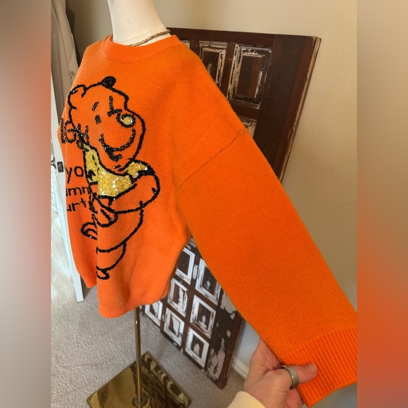 Oversized heavy Winnie the Pooh sweater - Picture 2 of 7